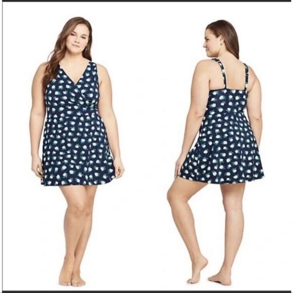 Draper James × Lands' End Blue Magnolia Floral One
Piece Swimsuit Dress Size 16W